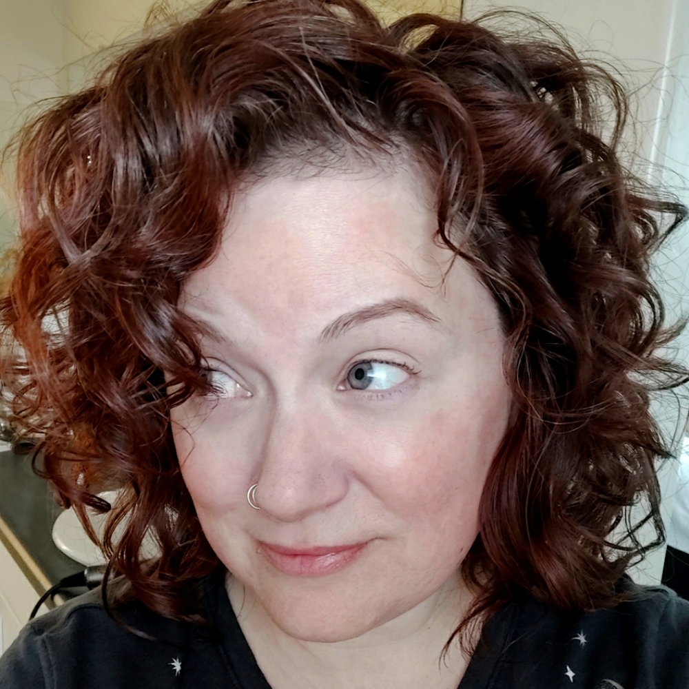 Meet your posher, Leah